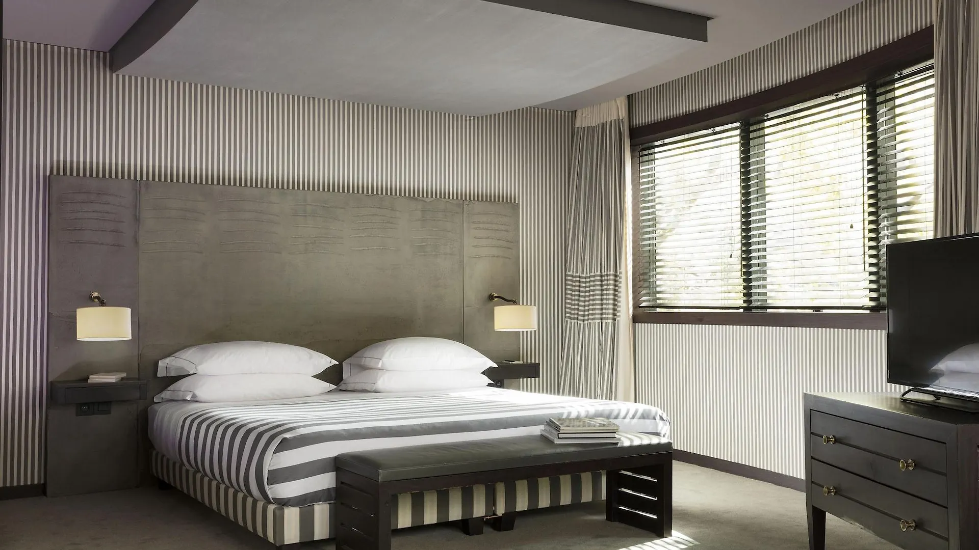 Hotel Square 5*