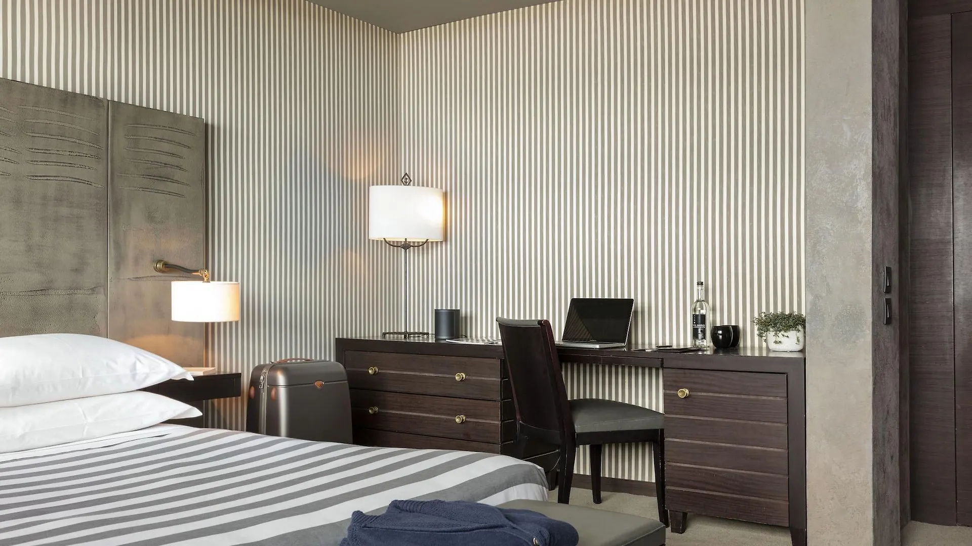 Hotel Square 5*