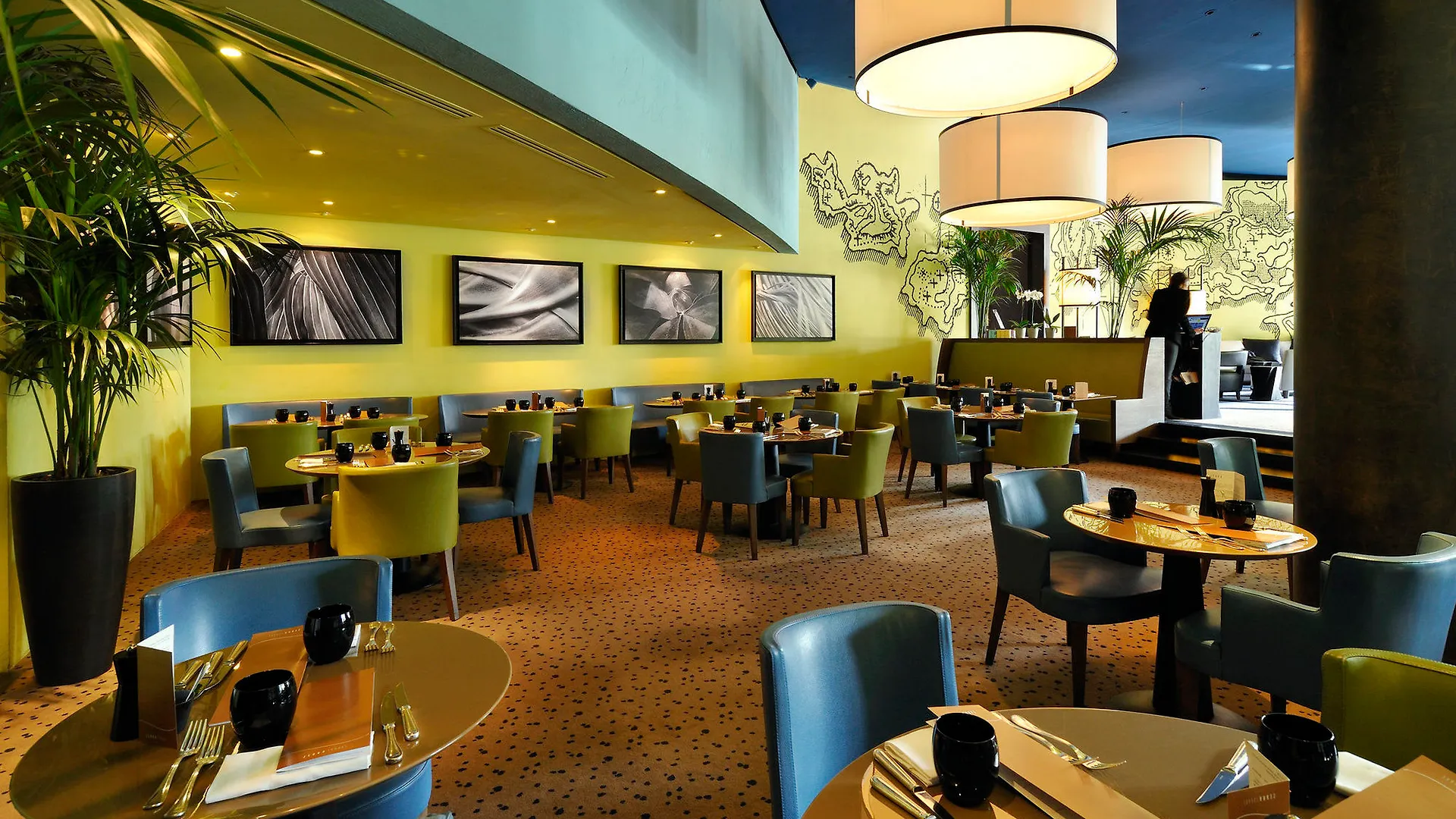 Hotel Square 5*
