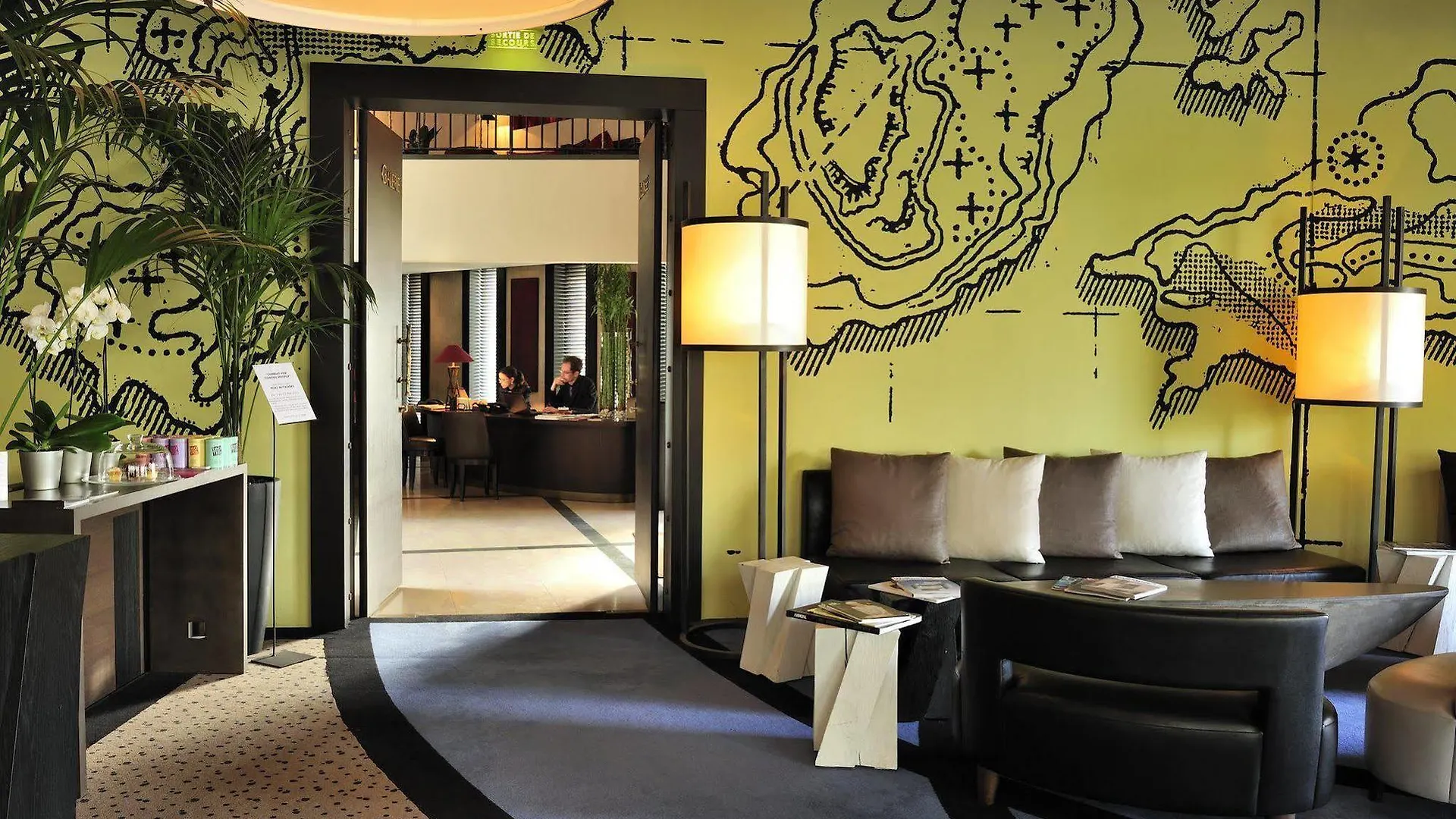 Square Hotel 5*
