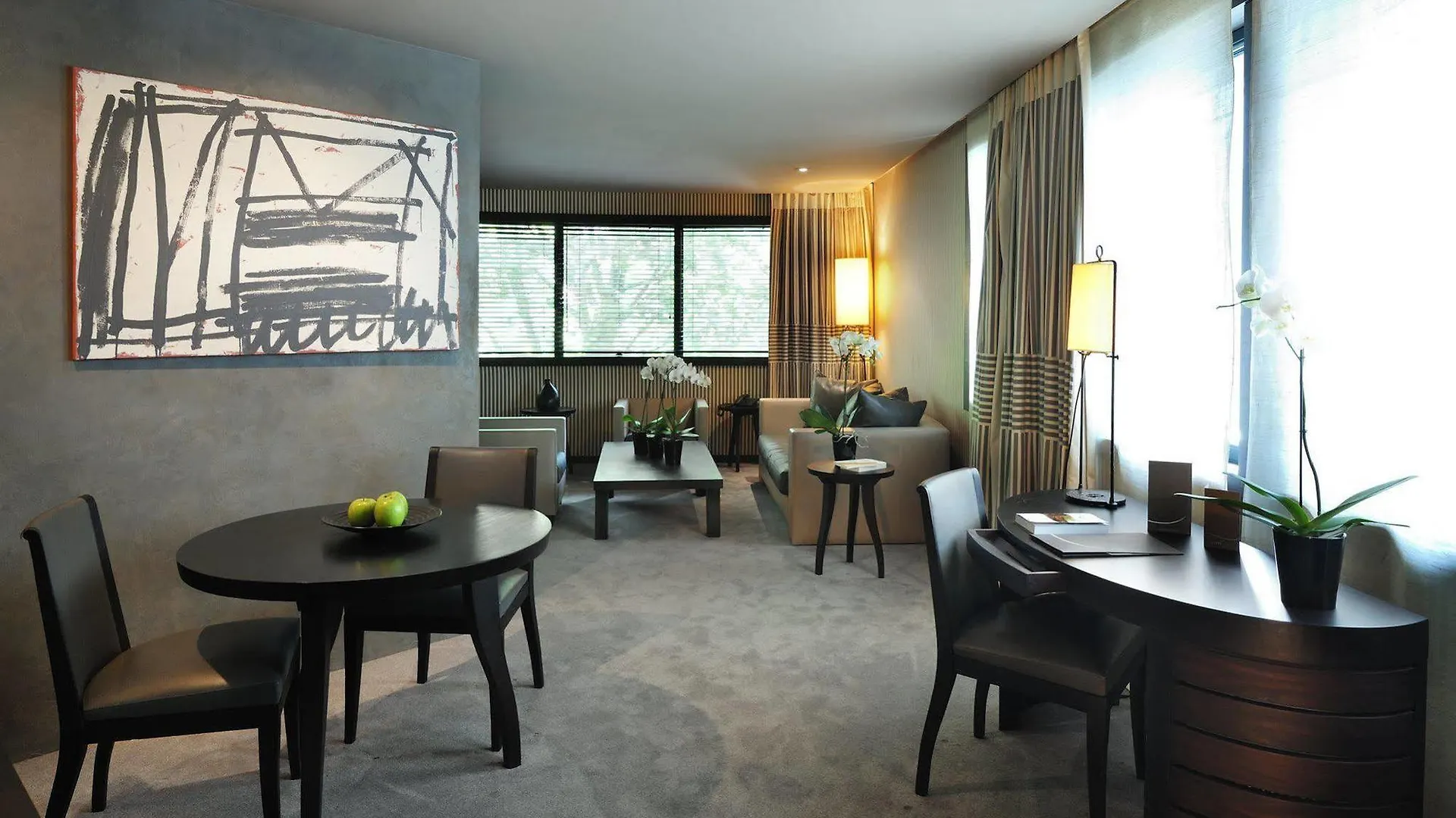 Square Hotel 5*
